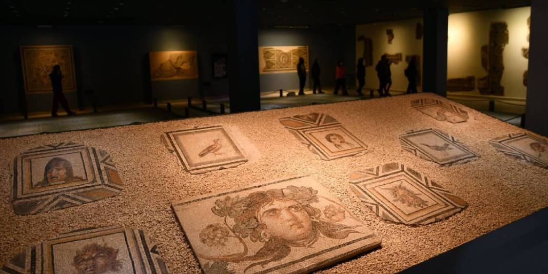 Dünyanın en büyük müzelerinden biri! Özellikle o eseri görmek için akın ediyorlar: O ilimizde turizme katkı sağlıyor 4